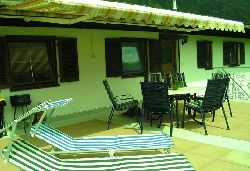 １ベッドルームハウス, Pfandlhof