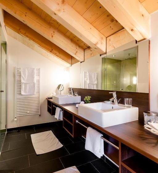 غرفة سوبيريور, Stäfeli