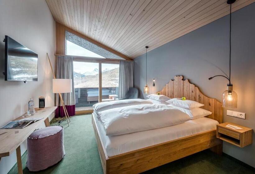 غرفة سوبيريور, Stäfeli