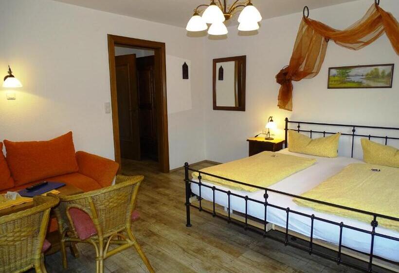 Семейный Номер, Pension Noella