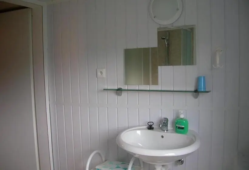 Standard Kolmen Hengen Huone, Pension Panorama