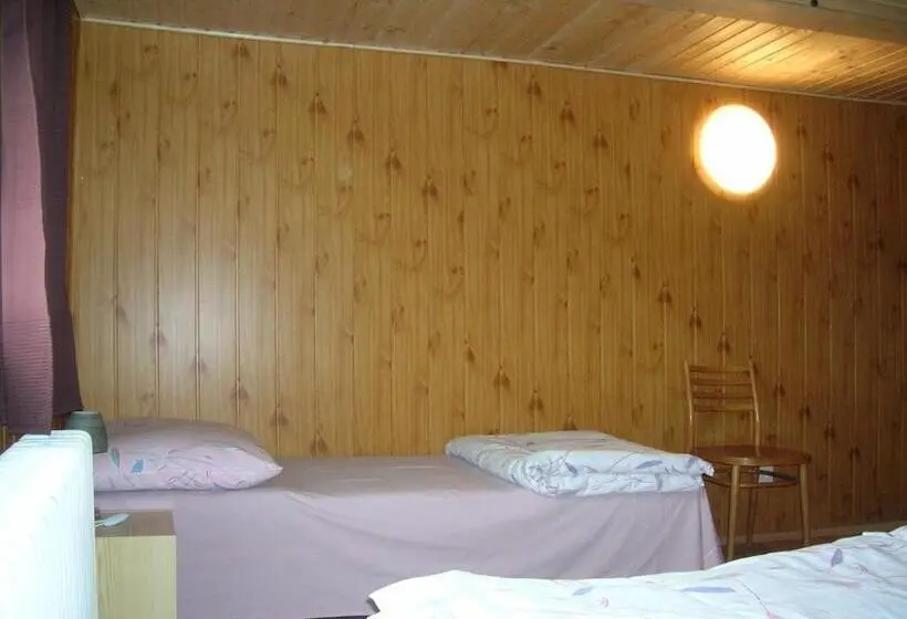 Standard Kolmen Hengen Huone, Pension Panorama