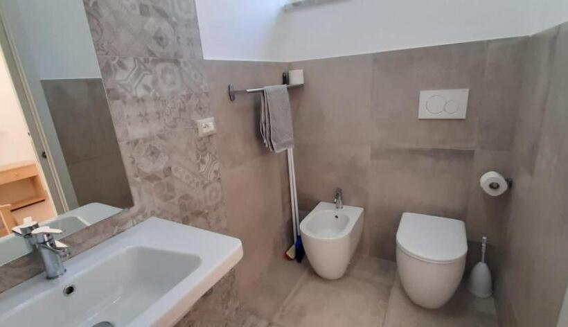 شقة عائلية, Residence Adriatico