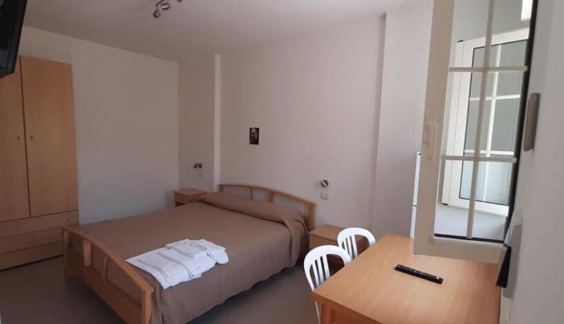 شقة عائلية, Residence Adriatico