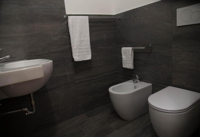 شقة عائلية, Residence Adriatico