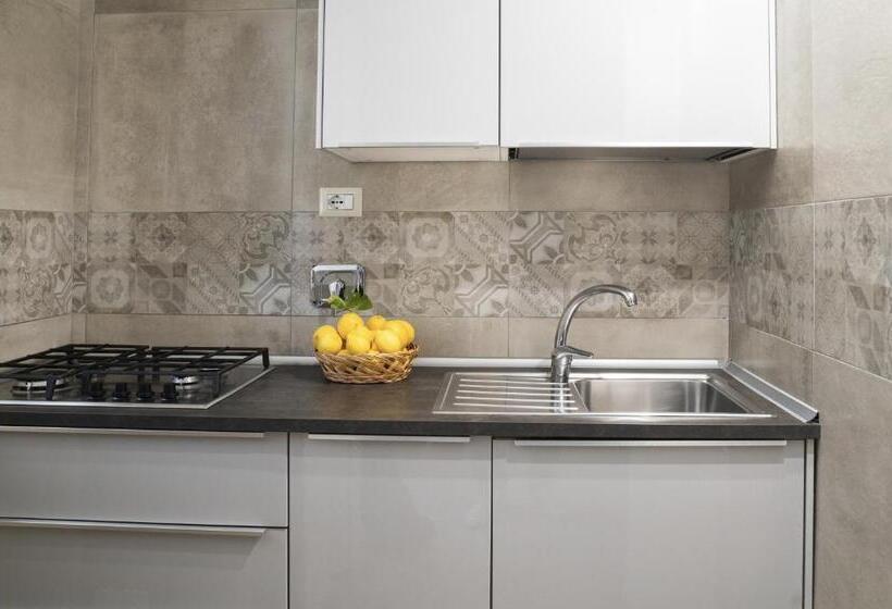 إستوديو قياسى, Residence Adriatico