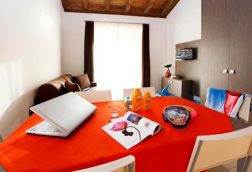 １ベッドルームペントハウスアパート, Residence Maroadi