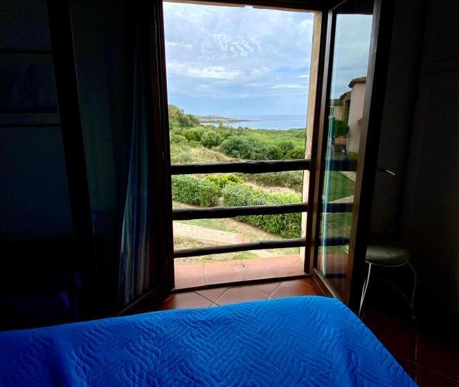 Superior 2-bedroom flat with sea view, A.i.r. Residence La Misuaglia