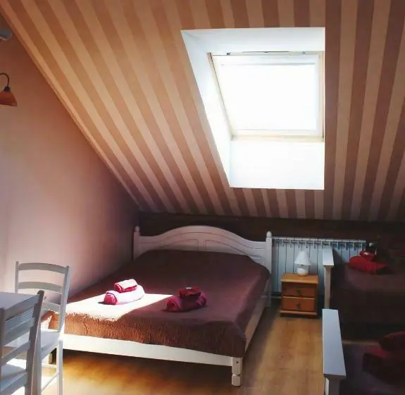 اتاق خانوادگی, Guesthouse Mõisa Ait