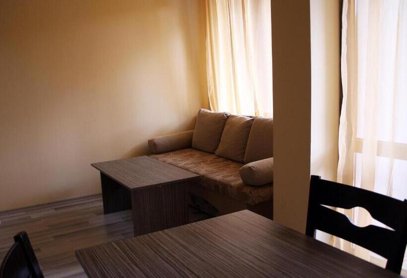 Апартаменты 1 Спальня с Видом, Aparthotel Pine Hills Pamporovo