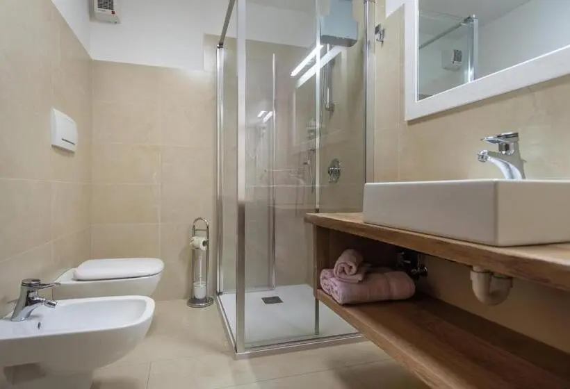 2 Bedrooms Apartment Mountain View, Foresto   Holiday Apartments