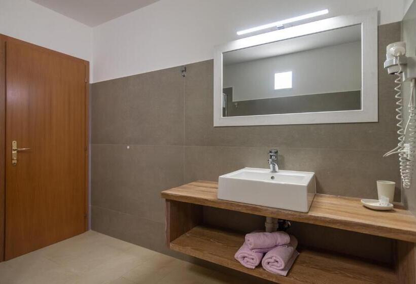 带1个卧室的高级公寓, Foresto Holiday Apartments