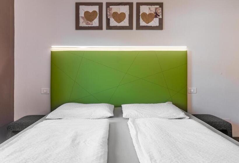 带1个卧室的高级公寓, Foresto   Holiday Apartments