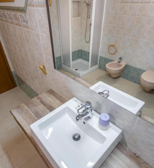 带1个卧室的高级公寓, Foresto Holiday Apartments