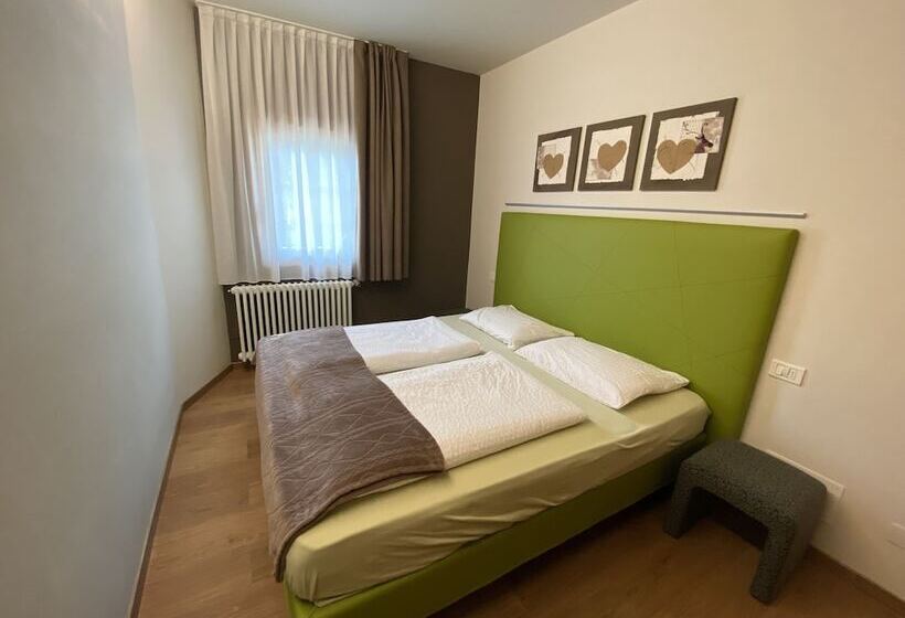 带1个卧室的高级公寓, Foresto Holiday Apartments