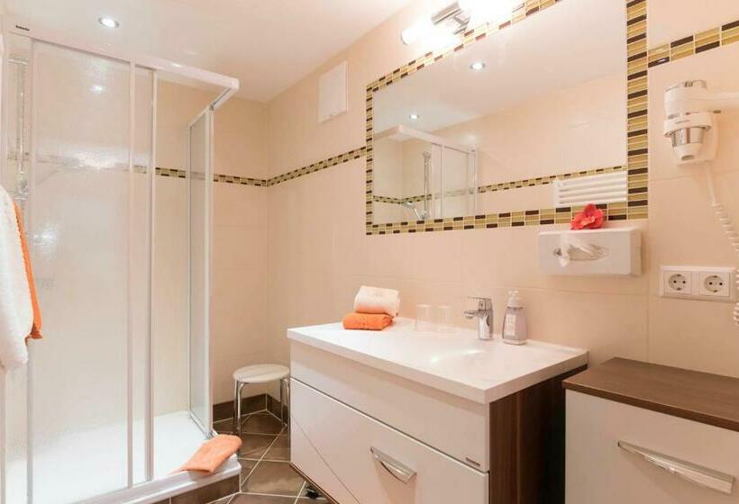 شقة غرفة واحدة, Forsterhof