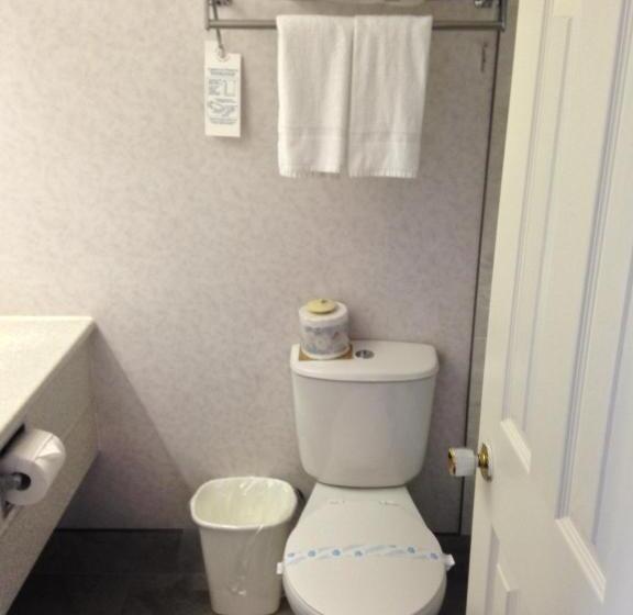 キングサイズベッドのスイートルーム, Bancroft Inn & Suites