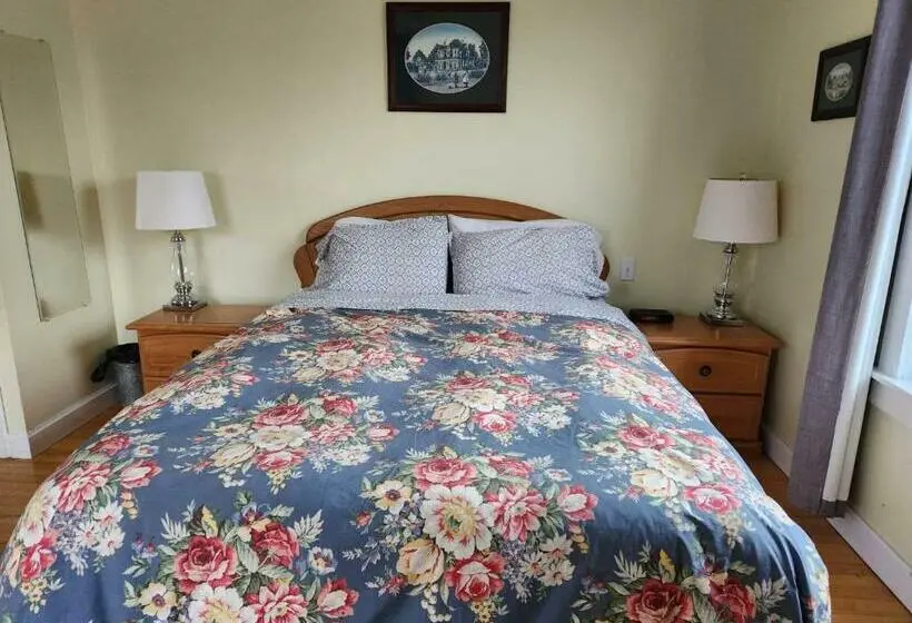 Standard Room with Hot Tub, Auberge Vue D La Dune   Dune View Inn