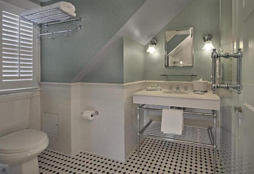 2ダブルベッドのスタンダードルーム, Inn On Boltwood