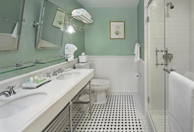 2ダブルベッドのスタンダードルーム, Inn On Boltwood