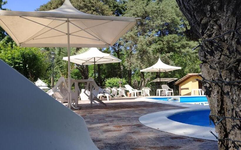 آپارتمان 2 خوابه, Posada Aitue