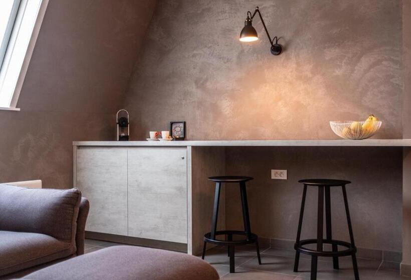 デラックスルーム, Apart! & Moment!