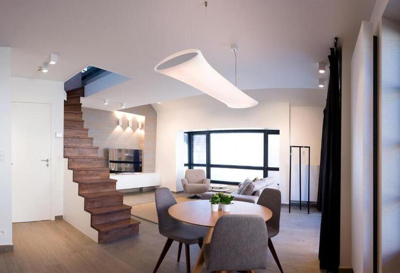 1ベッドルームドゥプレックスアパートメント, Apart! & Moment!