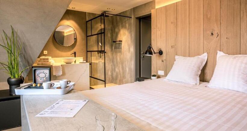 ペントハウスルーム, Apart! & Moment!