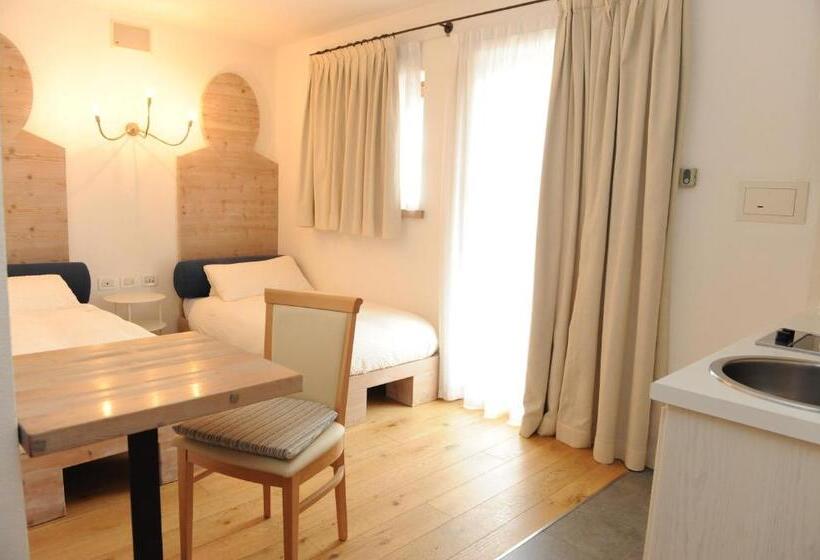 استودیو استاندارد با بالکن, Chalet C Est La Vie