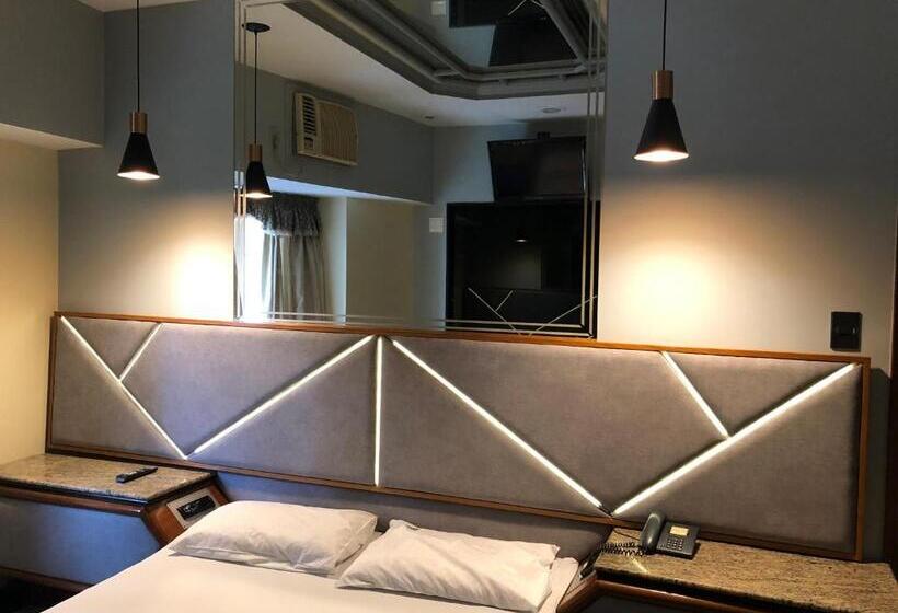 سوئیت با وان آب گرم, Sheik