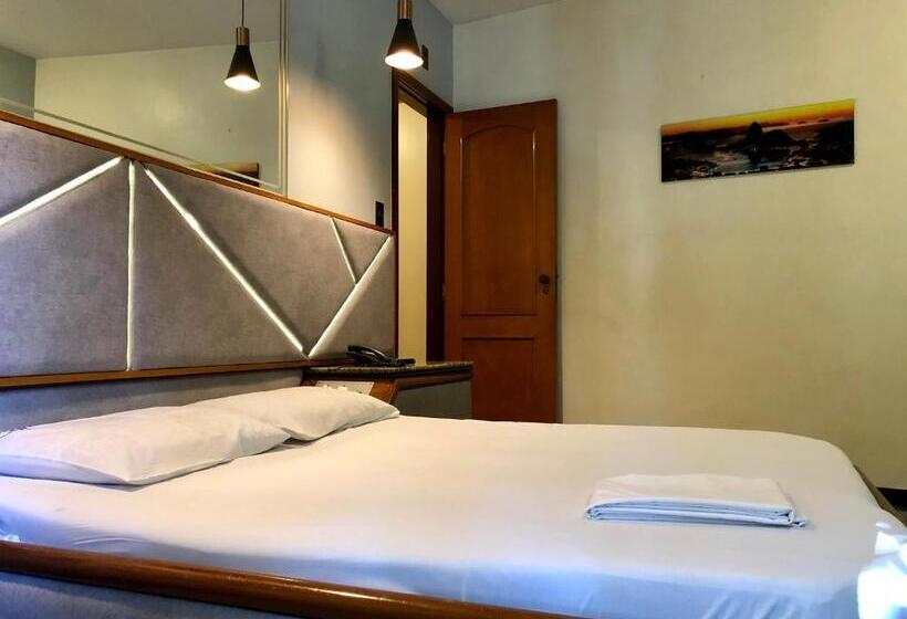 سوئیت با وان آب گرم, Sheik