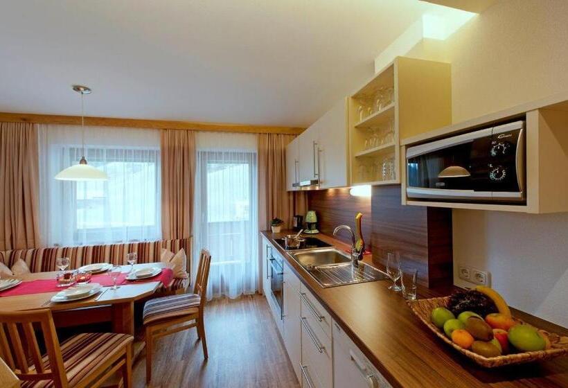 Апартаменты 2 Спальни, Apart Garni Mirabell