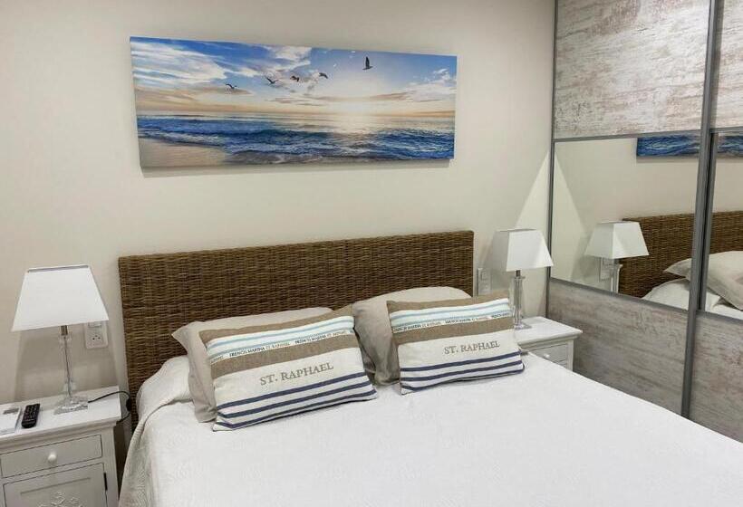 Апартаменты 1 Спальня с Террасой, Chambres D'hotes Les Amandiers