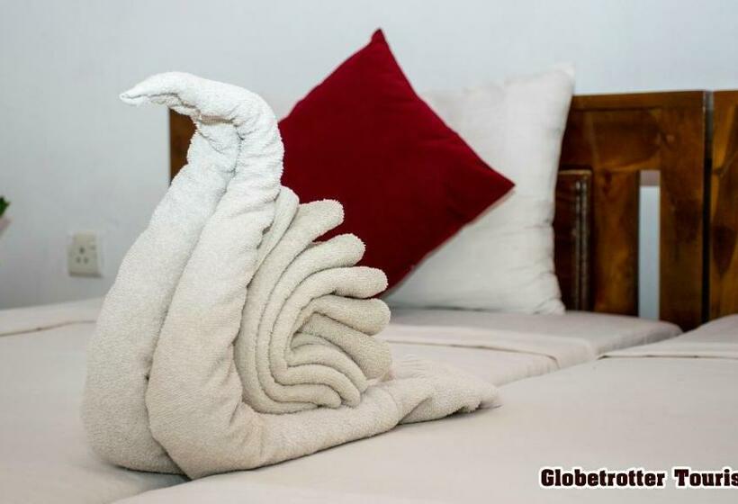 Номер Стандарт, Globetrotter Tourist Inn