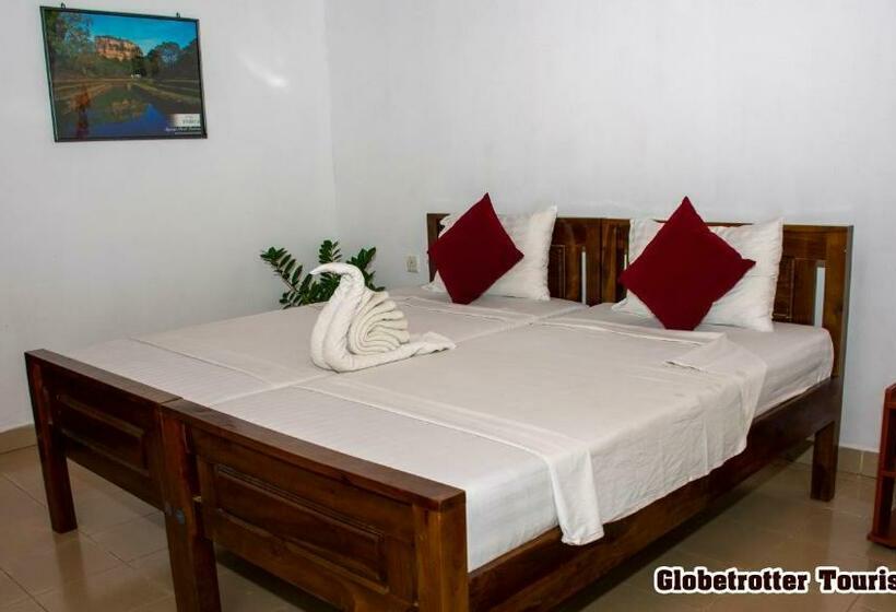 Номер Стандарт, Globetrotter Tourist Inn