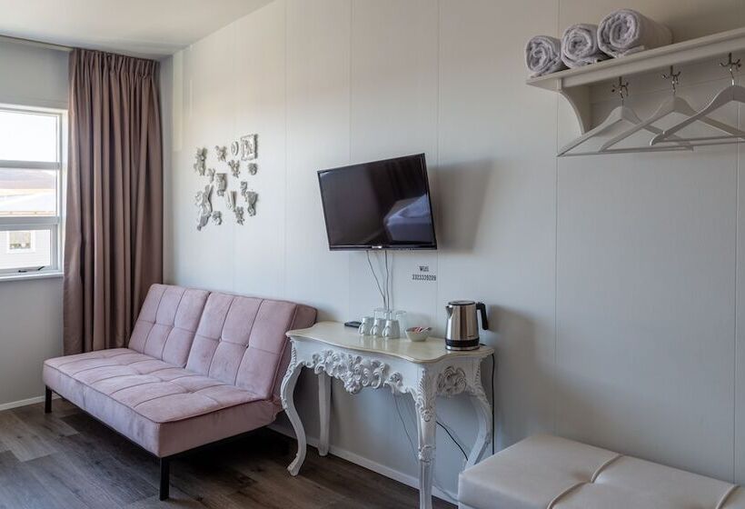 اتاق استاندارد سه نفره, Guesthouse Hamar