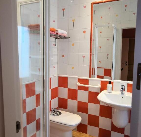 اتاق استاندارد, Hostal Arco Iris