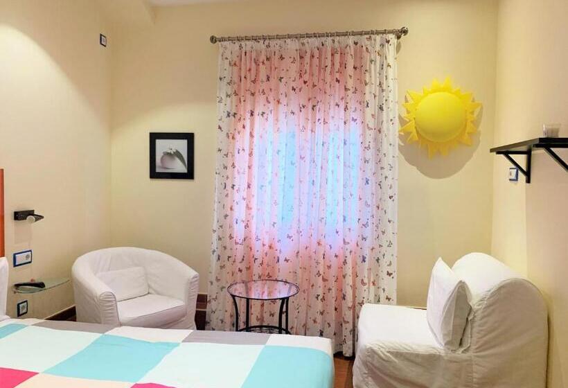 اتاق استاندارد, Hostal Arco Iris