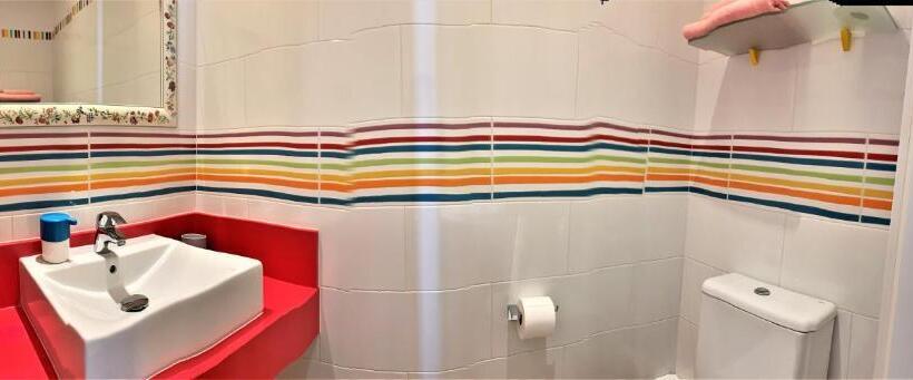 اتاق استاندارد یک نفره, Hostal Arco Iris