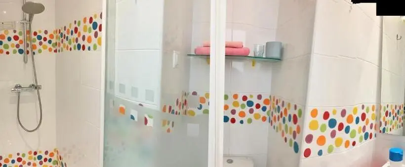 اتاق استاندارد یک نفره, Hostal Arco Iris
