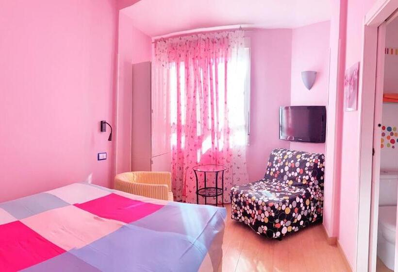 اتاق استاندارد, Hostal Arco Iris
