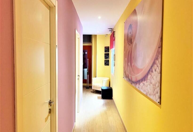 اتاق استاندارد, Hostal Arco Iris