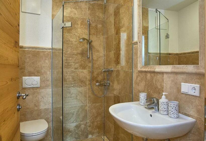 1 Bedroom Apartment Lake View, Jausenstation Pfefferbauer