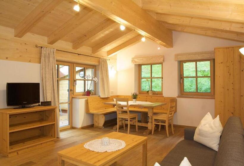 2 Bedroom Apartment with Views, Jausenstation Pfefferbauer