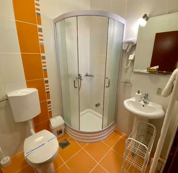 اتاق استاندارد, Villa Larus