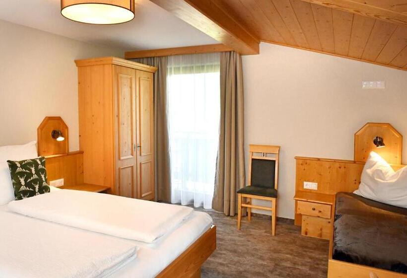 חדר בסיסי לשלושה, Pension Eichenheim