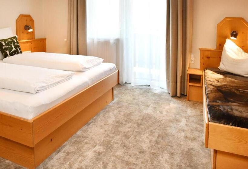 חדר בסיסי לשלושה, Pension Eichenheim