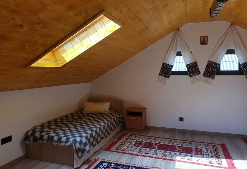 标准三人间, Pensiunea Ilea