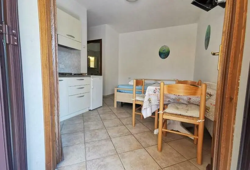 استودیوی استاندارد, Residence Alithai