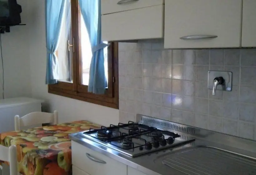 استودیوی استاندارد, Residence Alithai